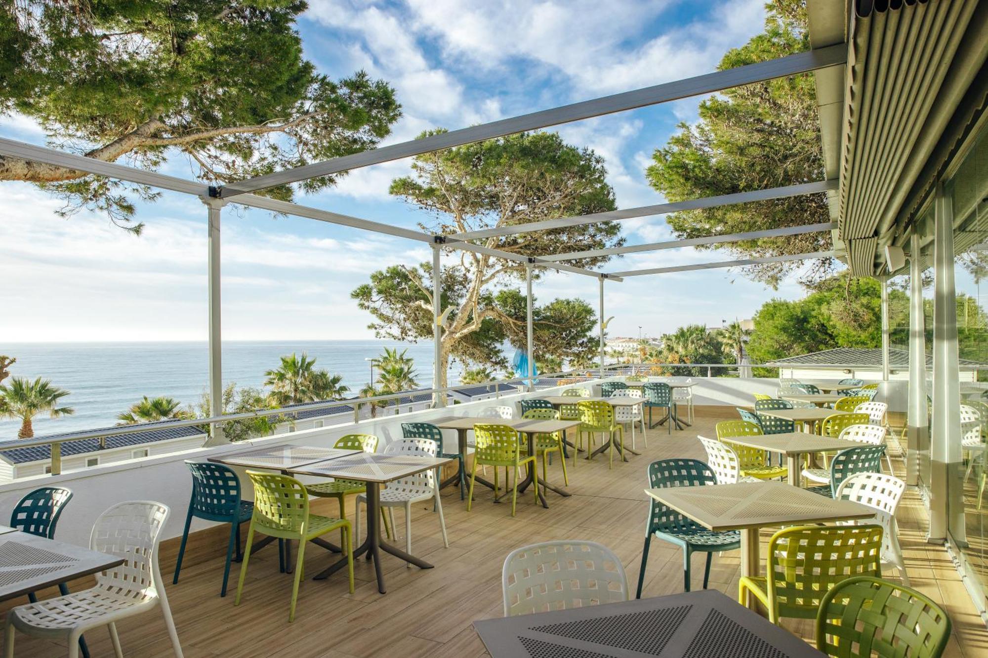 Alannia Costa Dorada 2* Platja de l’Almadrava