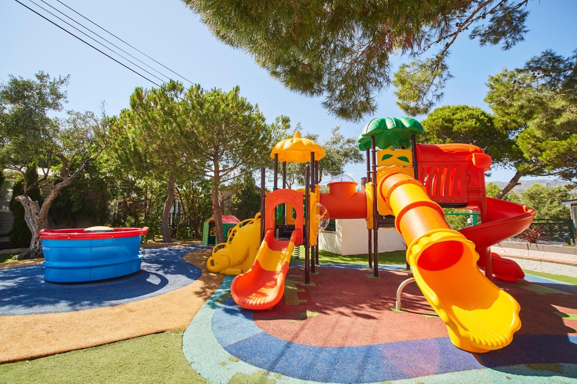 Alannia Costa Dorada Platja de l’Almadrava